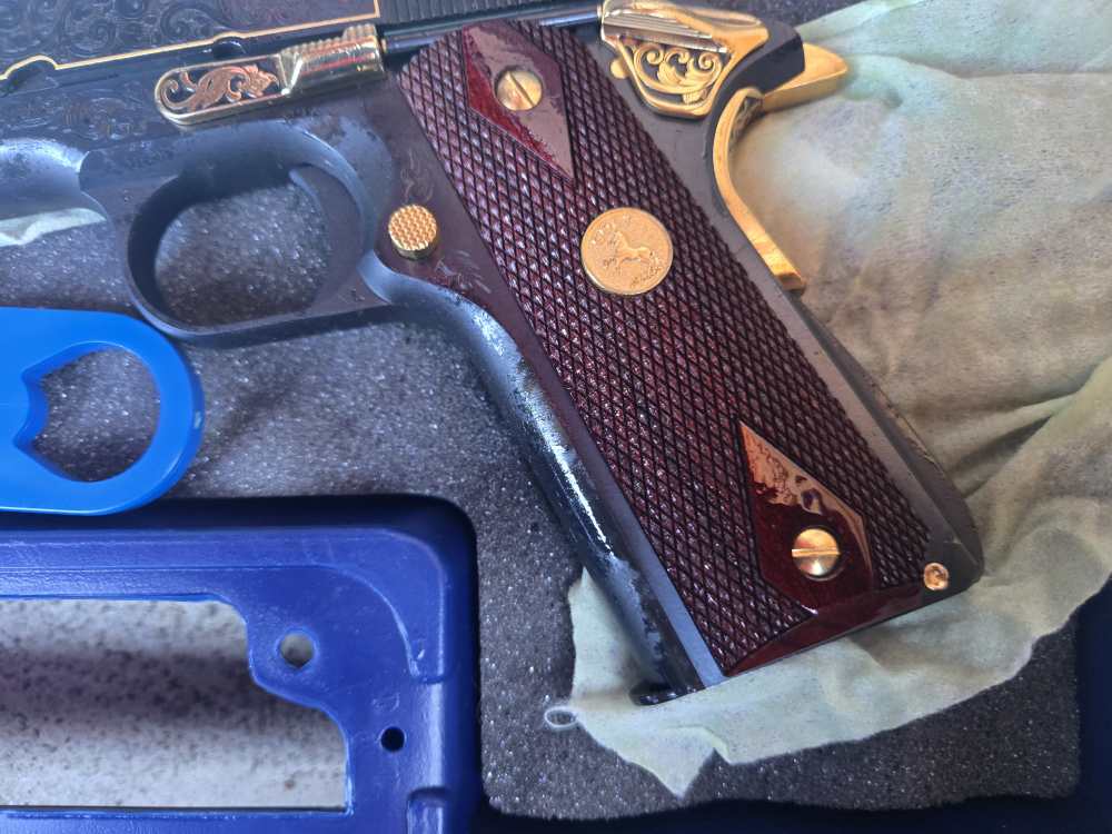 Colt 1911 government 70 engraved 45 acp gold engraved hardware gold mag-img-11