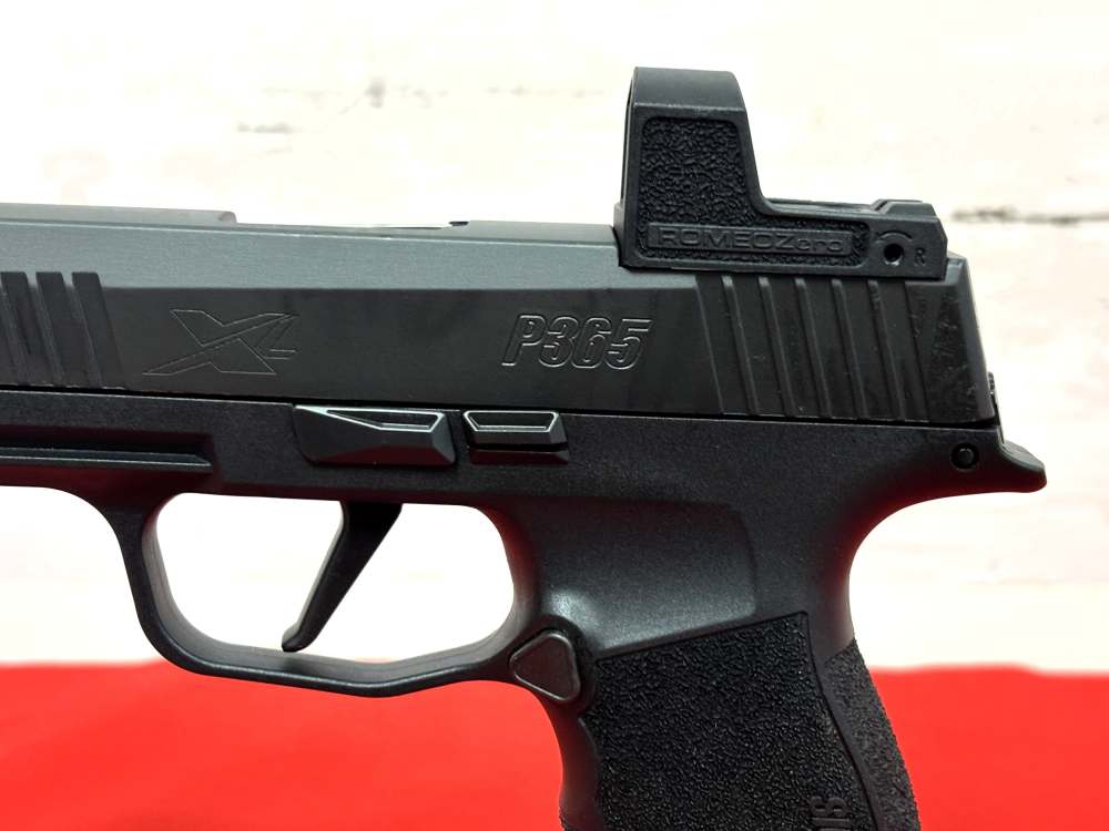 Factory New Sig Sauer P365 XL 9mm w/ Sig Romeo Zero No Reserve!-img-2