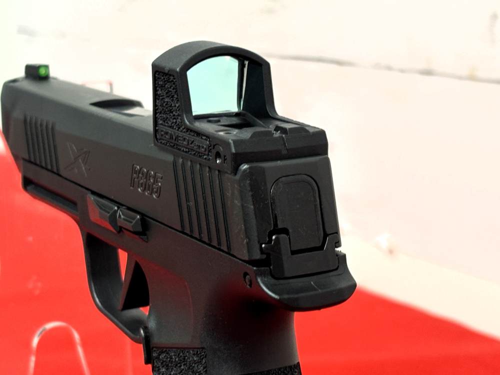 Factory New Sig Sauer P365 XL 9mm w/ Sig Romeo Zero No Reserve!-img-5