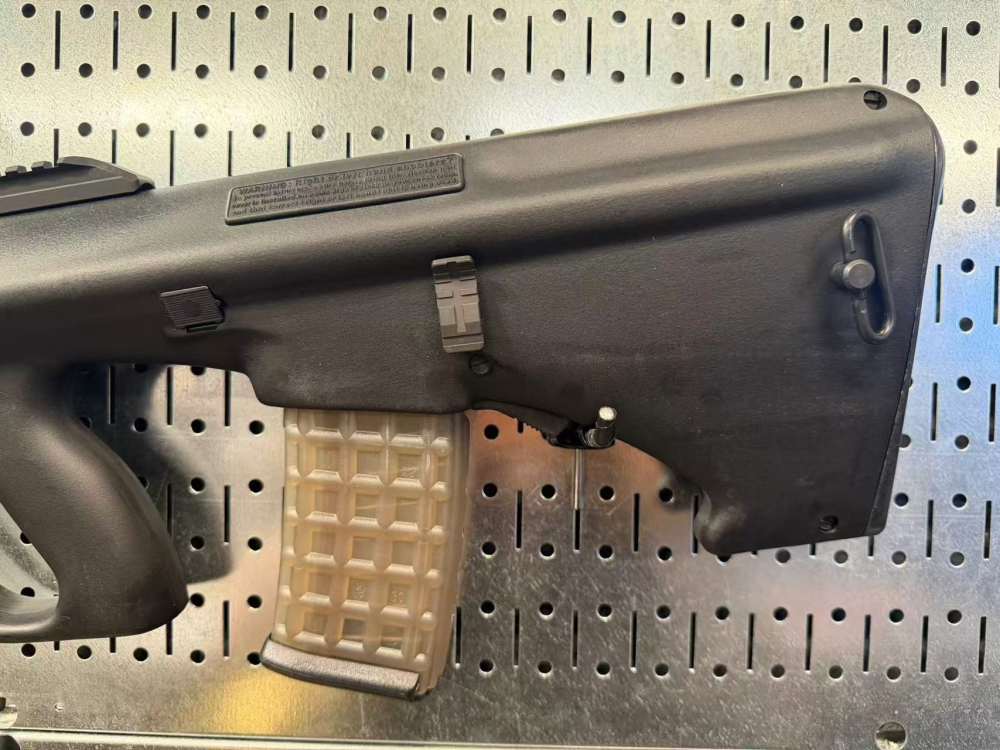 Steyr AUG A3 M2 w/Waffle Magazine 5.56x45mm 16" NEW IN BOX-img-5
