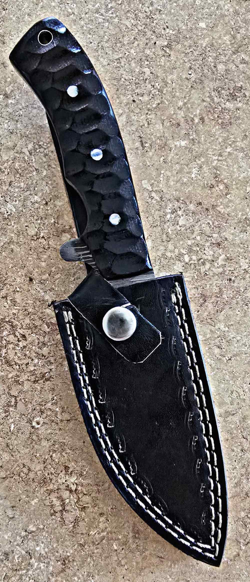 Damascus hand-made hand-forged skinners. Choice of handle colors -img-4