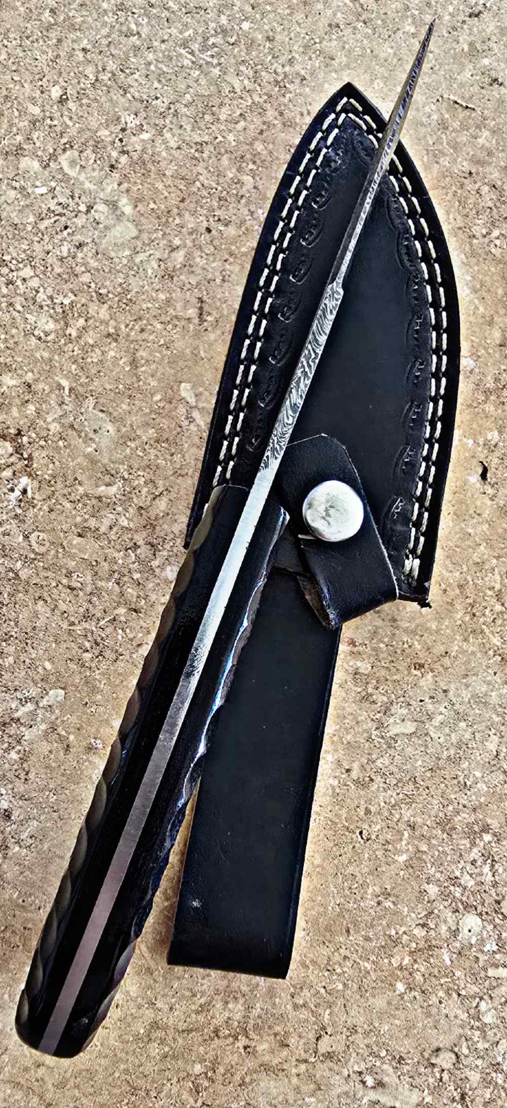 Damascus hand-made hand-forged skinners. Choice of handle colors -img-3