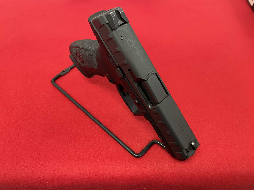 Beretta APX 4.25" Semi Auto Handgun-img-1
