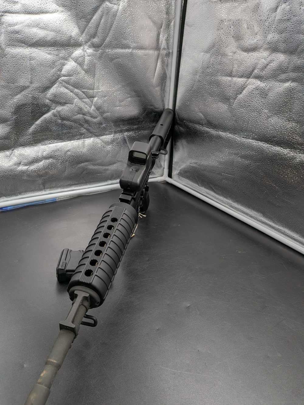 Bushmaster XM-15 5.56 NATO tactical rifle with Bushnell holo sight-img-4