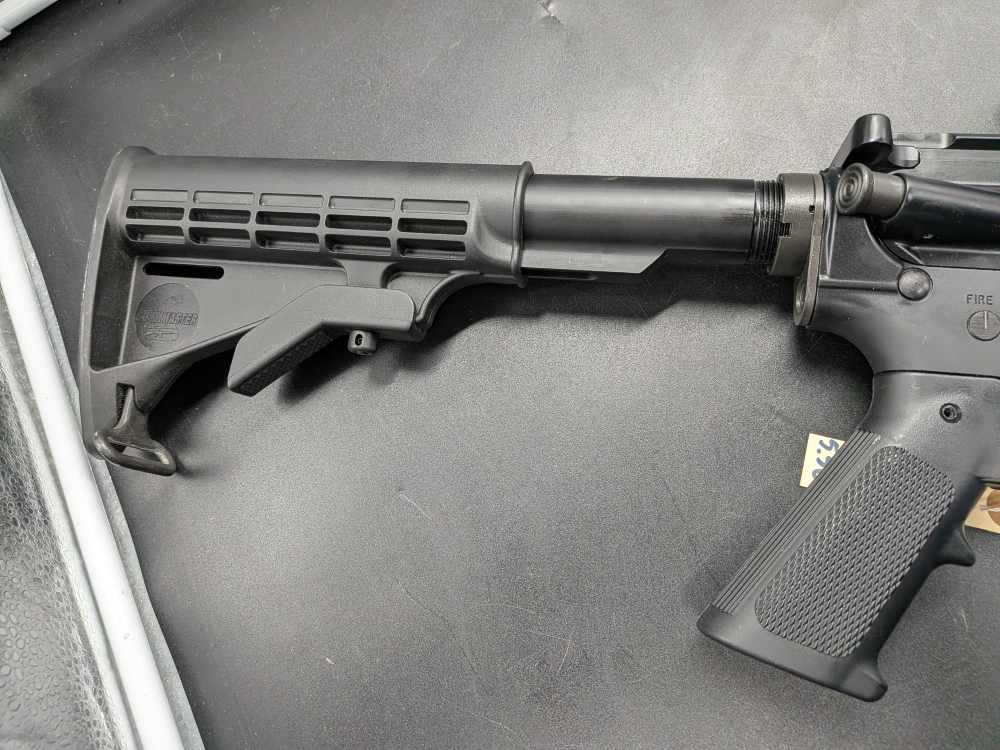 Bushmaster XM-15 5.56 NATO tactical rifle with Bushnell holo sight-img-8