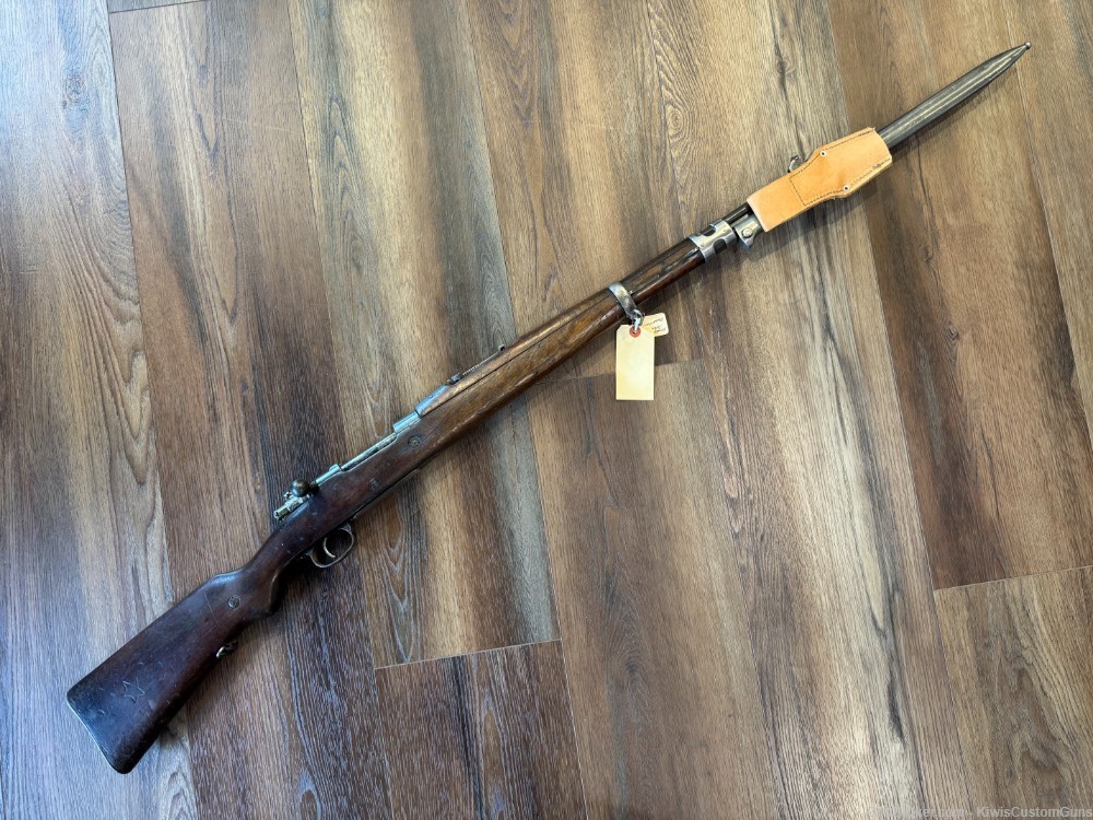 Yugo M24 Mauser 8mm Cavalry Yugoslavia Crest with bayonet-img-0