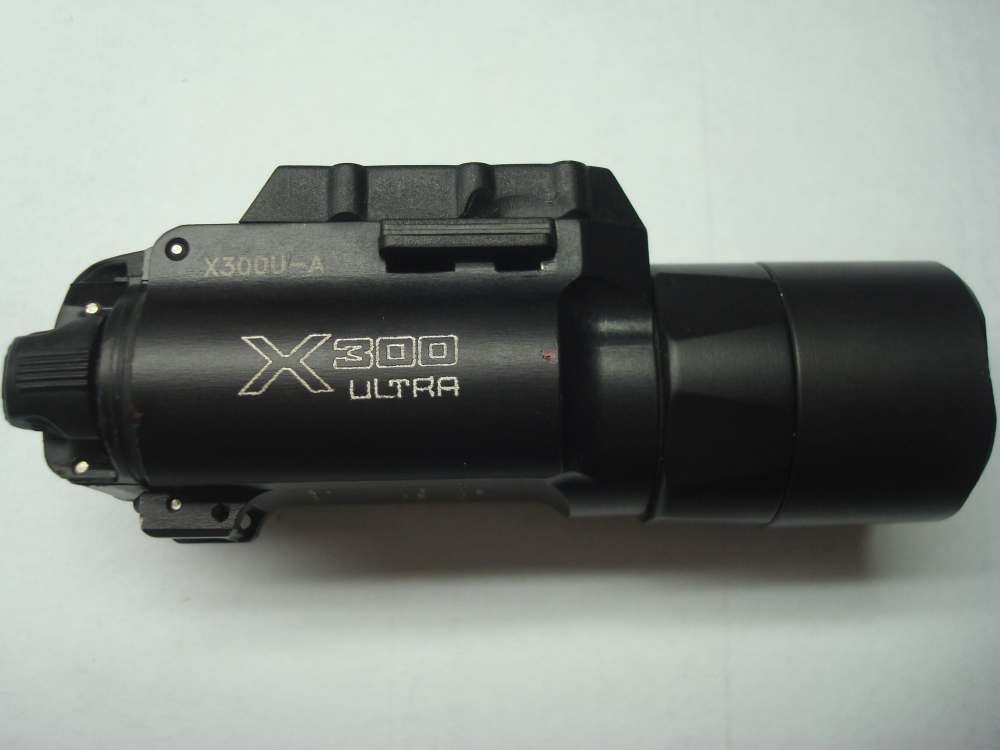 SUREFIRE X300 Ultra P/N X300U-A Pistol/Rifle/Shotgun Light-img-1