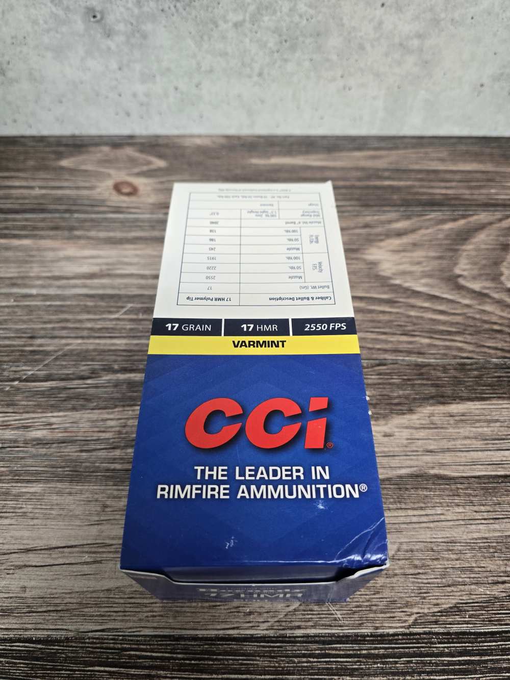 CCI Varmint V-Max .17hmr 17gr 2550fps Case (500 rounds)-img-2