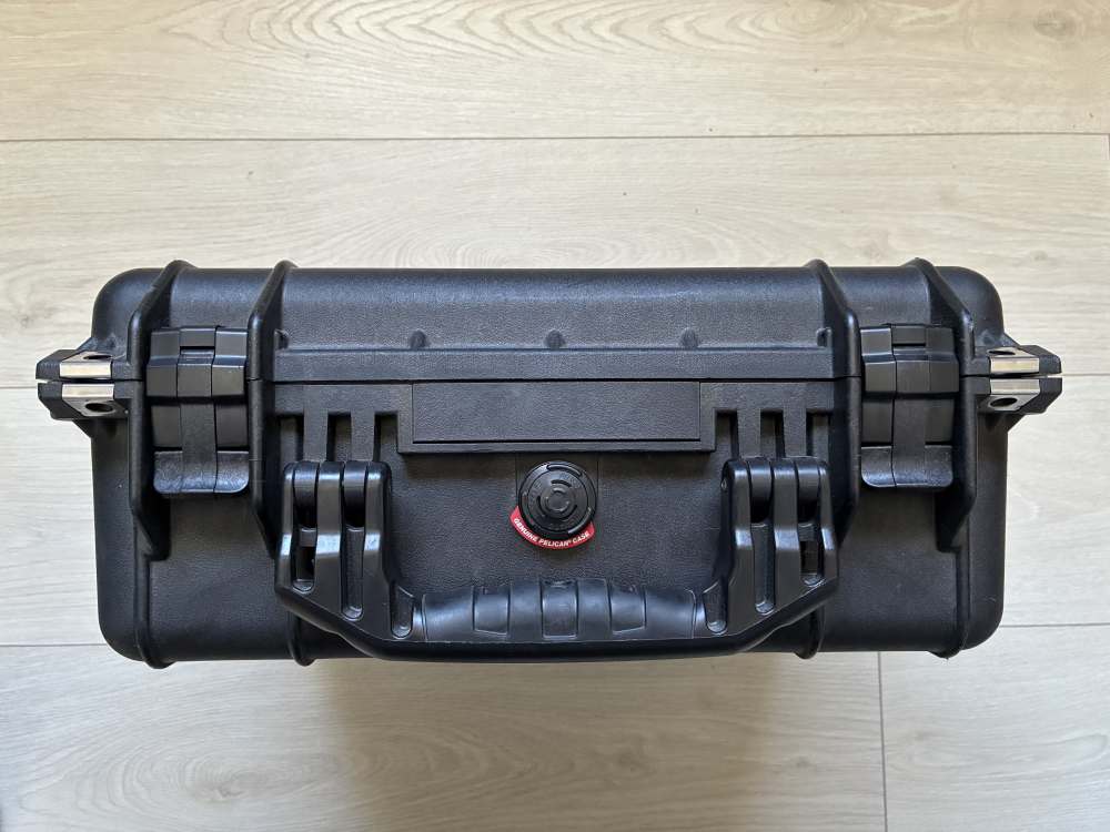 Pelican 1450 Pistol Case w/Custom Foam - Like New-img-3