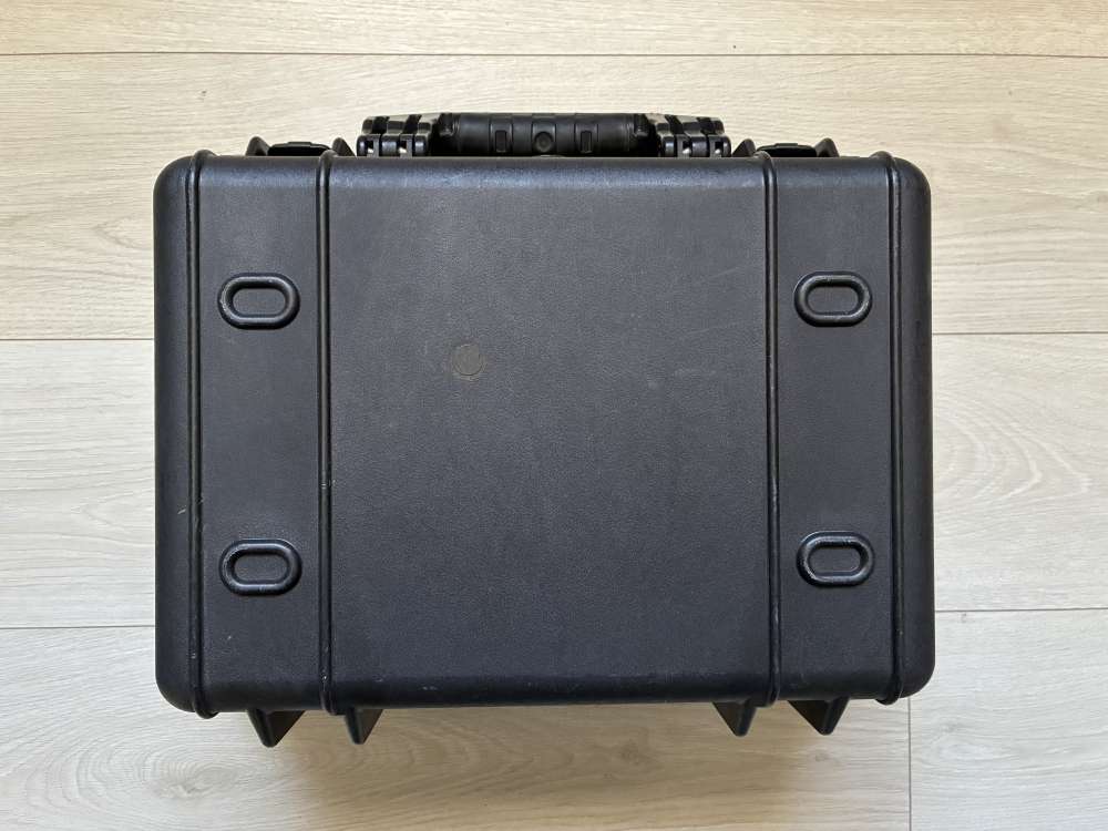 Pelican 1450 Pistol Case w/Custom Foam - Like New-img-2