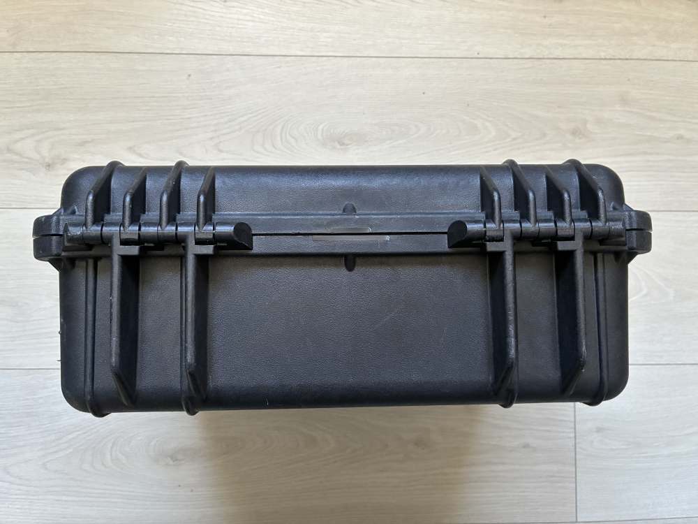 Pelican 1450 Pistol Case w/Custom Foam - Like New-img-4