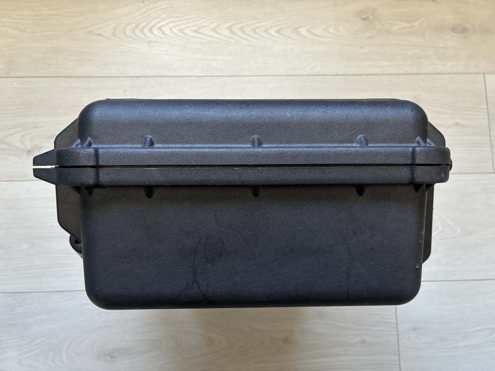 Pelican 1450 Pistol Case w/Custom Foam - Like New-img-5