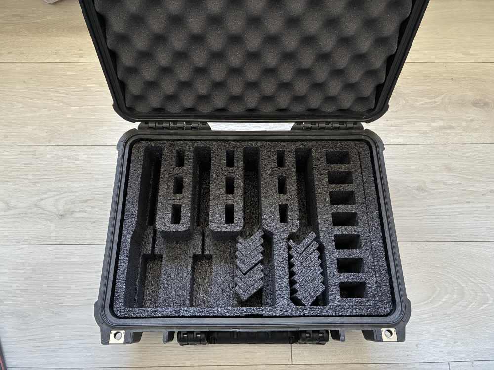 Pelican 1450 Pistol Case w/Custom Foam - Like New-img-8