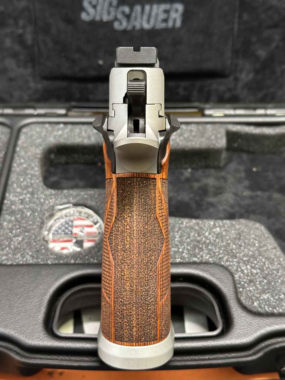 SIG P226 XFIVE Classic 9MM w/ Original box and 2 extra magazines-img-9
