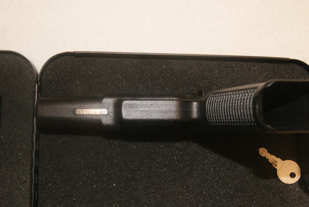 GLOCK G17 9X19 PISTOL-img-3