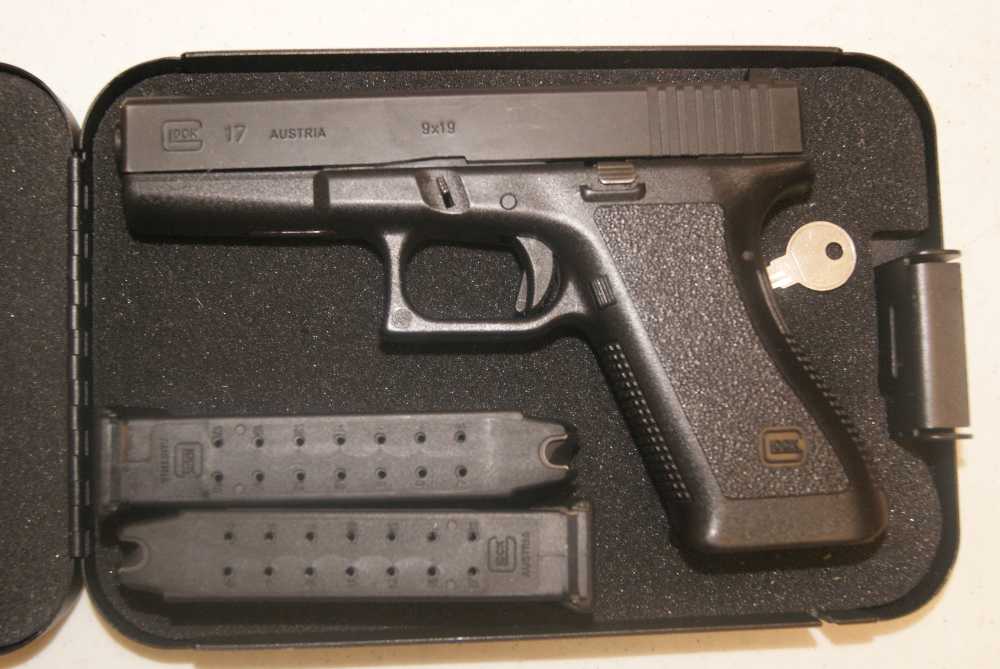 GLOCK G17 9X19 PISTOL-img-1