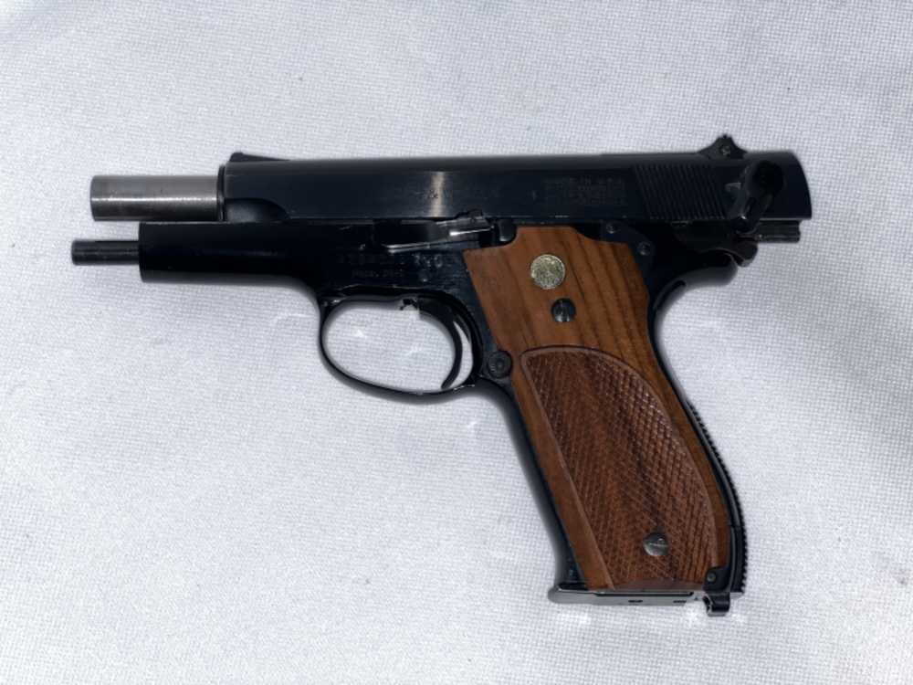 Extremely Rare .30Luger S&W Mod 39-2 Pistol, Adj Sight, only 500 made, 99% -img-3