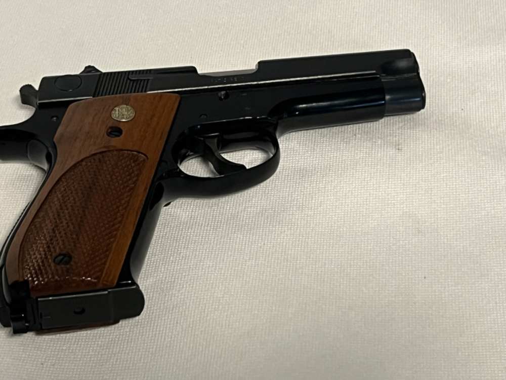 Extremely Rare .30Luger S&W Mod 39-2 Pistol, Adj Sight, only 500 made, 99% -img-5