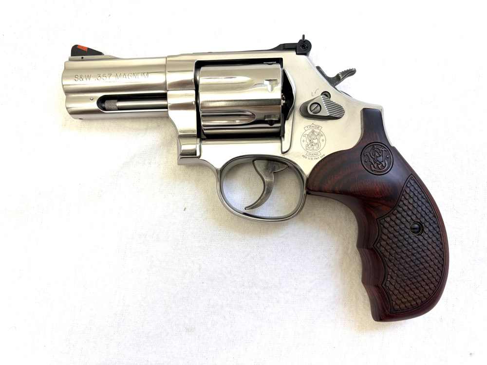 Smith & Wesson 686 Plus 357 Magnum 38 Special Stainless Steel Finish -img-0