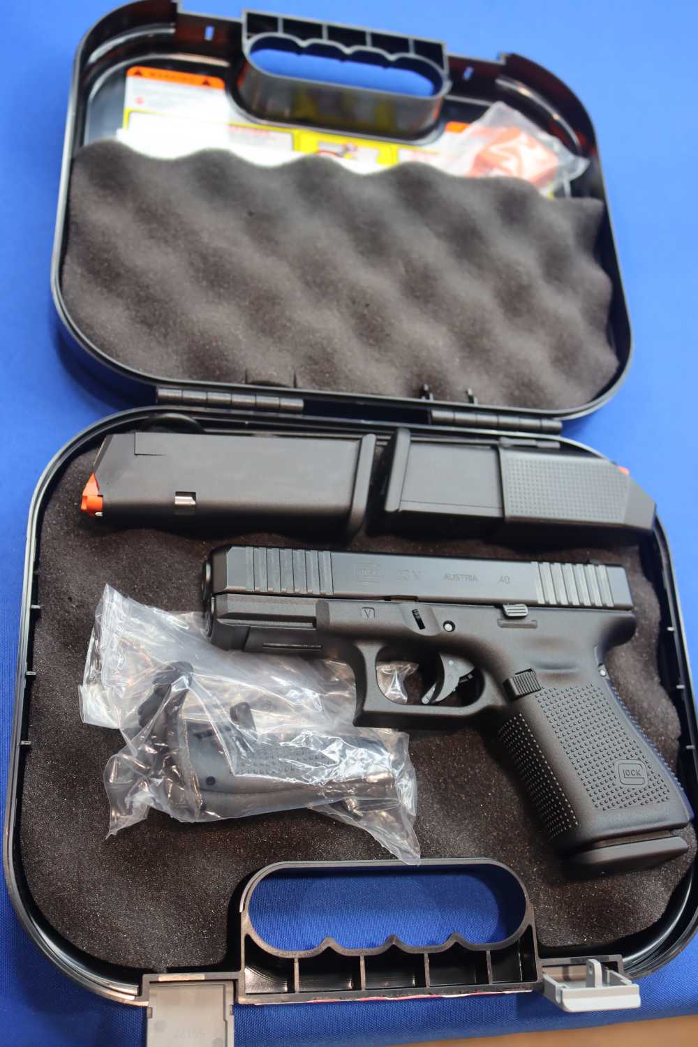 Glock Model G23 V Pistol 40S&W 4" G23V Semi Auto 13RD 23V NEW 40 S&W 3-MAGS-img-22