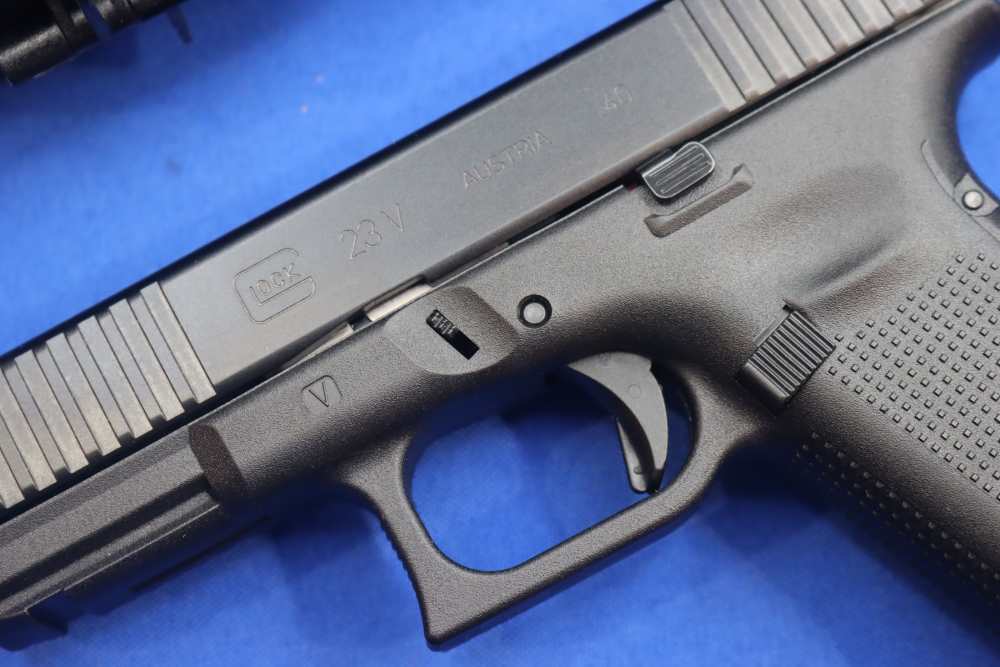 Glock Model G23 V Pistol 40S&W 4" G23V Semi Auto 13RD 23V NEW 40 S&W 3-MAGS-img-4