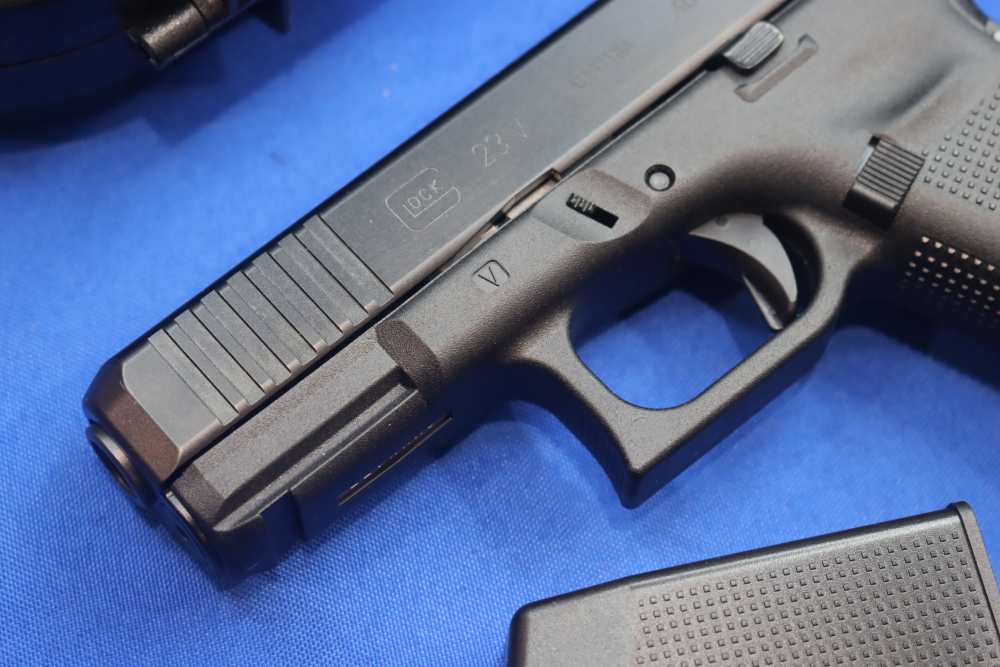 Glock Model G23 V Pistol 40S&W 4" G23V Semi Auto 13RD 23V NEW 40 S&W 3-MAGS-img-3