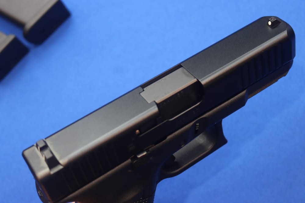 Glock Model G23 V Pistol 40S&W 4" G23V Semi Auto 13RD 23V NEW 40 S&W 3-MAGS-img-12
