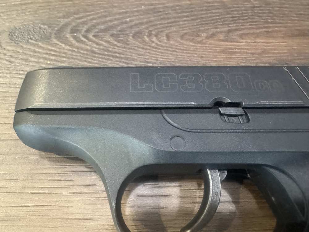 Ruger LC380 .380 ACP Semi Auto Pistol-img-9