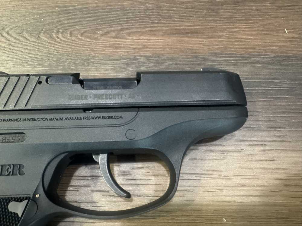 Ruger LC380 .380 ACP Semi Auto Pistol-img-4
