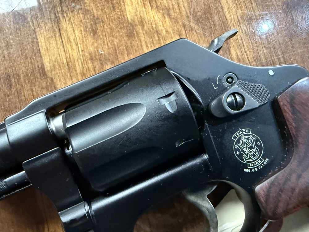 Preowned Excellent Smith & Wesson 351pd revolver in .22 Mag -img-2