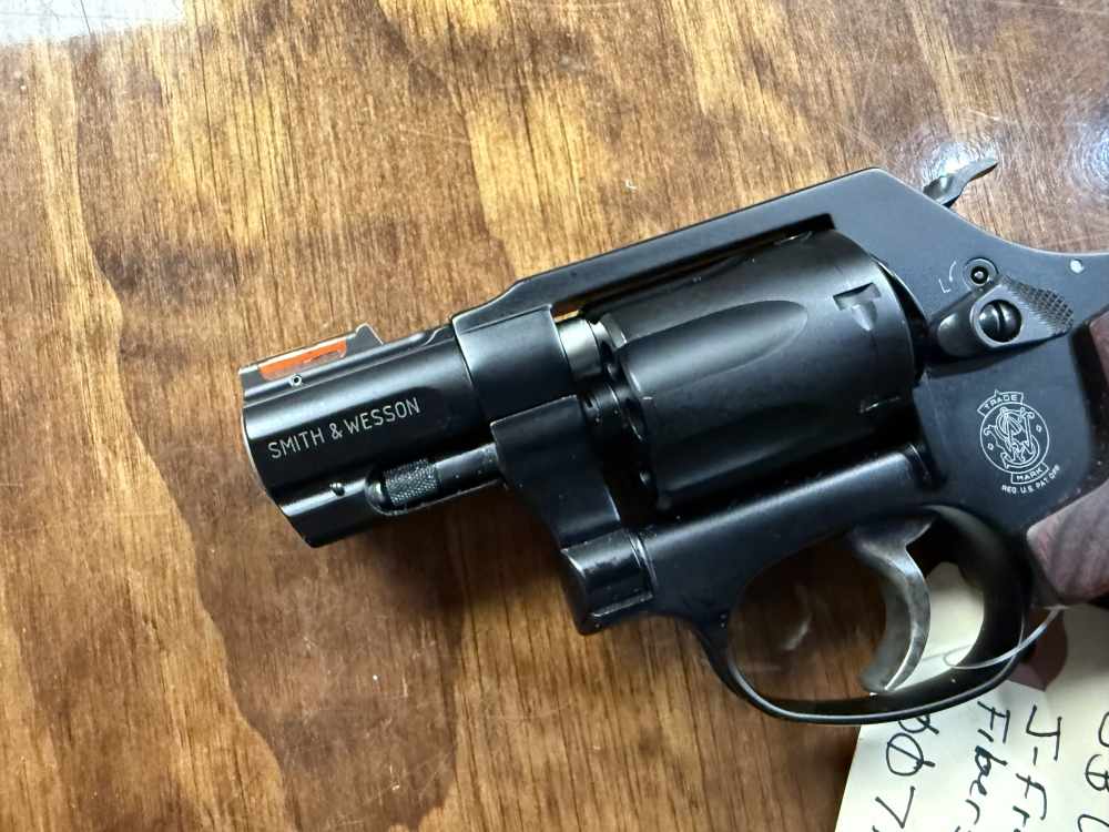 Preowned Excellent Smith & Wesson 351pd revolver in .22 Mag -img-1