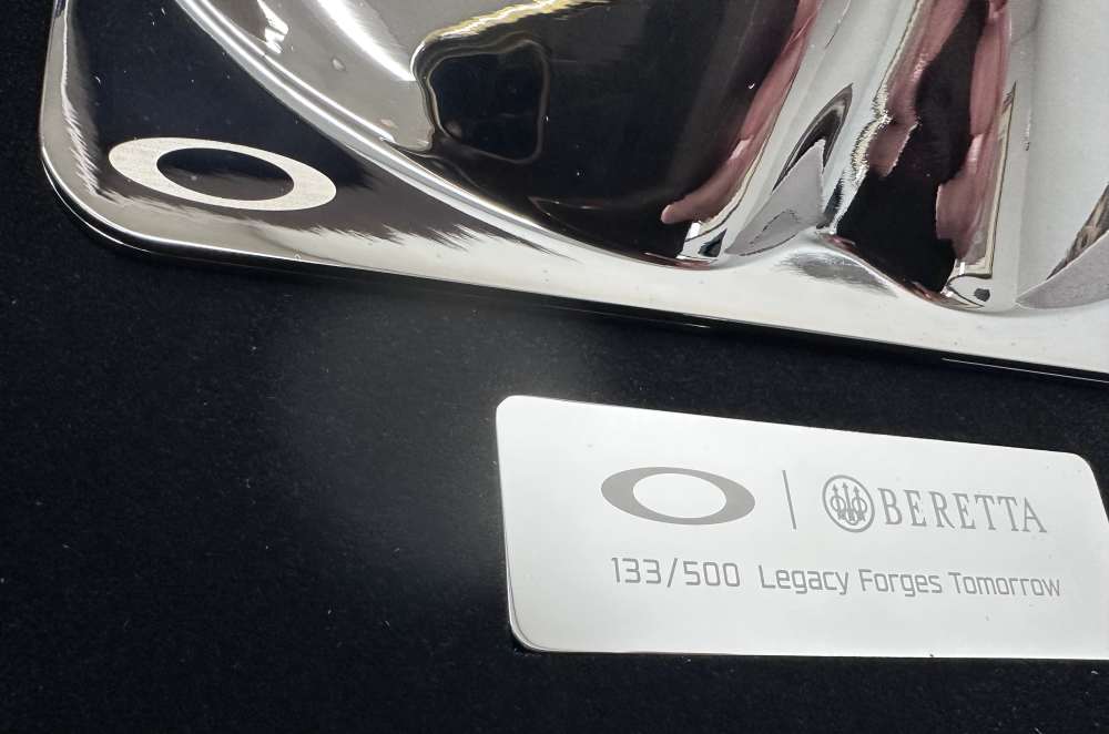 Beretta Oakley 500 Year Glasses-img-1
