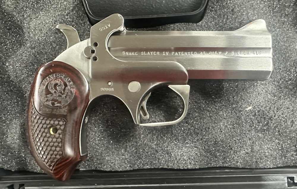 Bond Arms Snake Slayer NIB with extra barrels-img-3