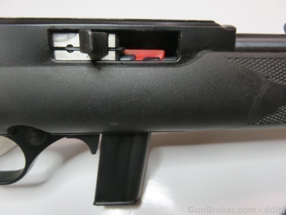 Mossberg Plinkster 702 Semi Auto 22 LR, 2 Clips Tasco Scope-img-4