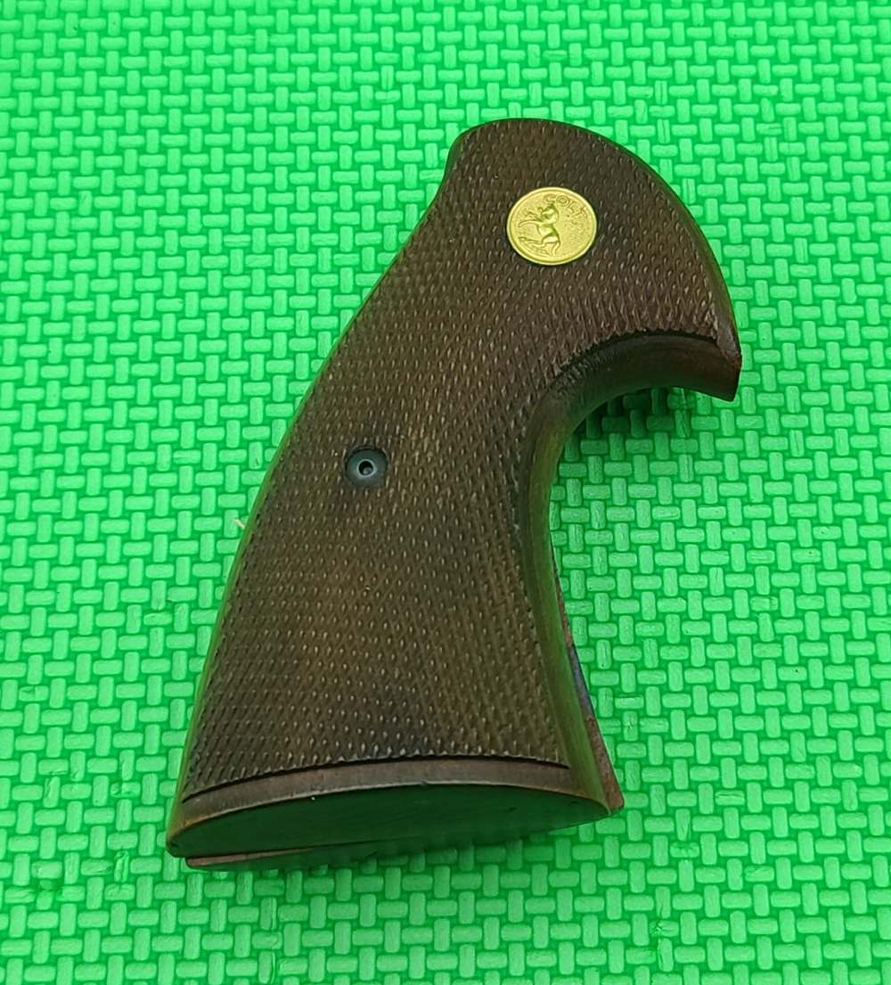 RARE EARLY COLT PYTHON GEN 1 GRIPS ORIGINAL FULLY CHECKERED GEN1 GOLD-img-3
