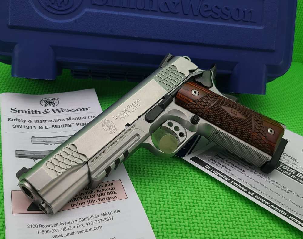 S&W SMITH & WESSON SW1911TA E-SERIES 45 ACP IN FACTORY BOX + ACCESSORY RAIL-img-0