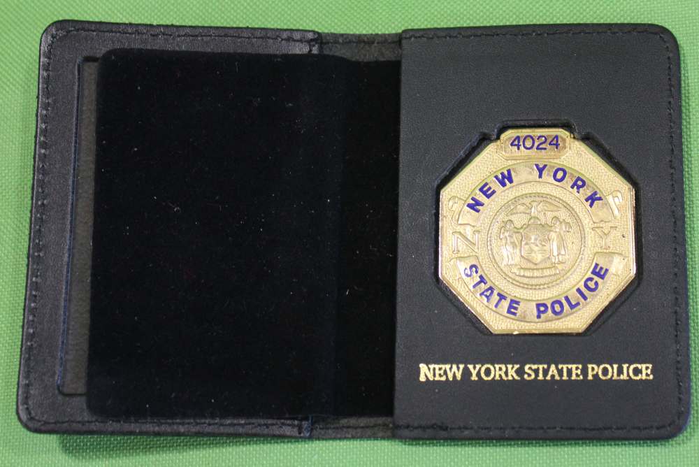Vintage Obsolete New York State Police Wallet Badge See Listing Details J61-img-0
