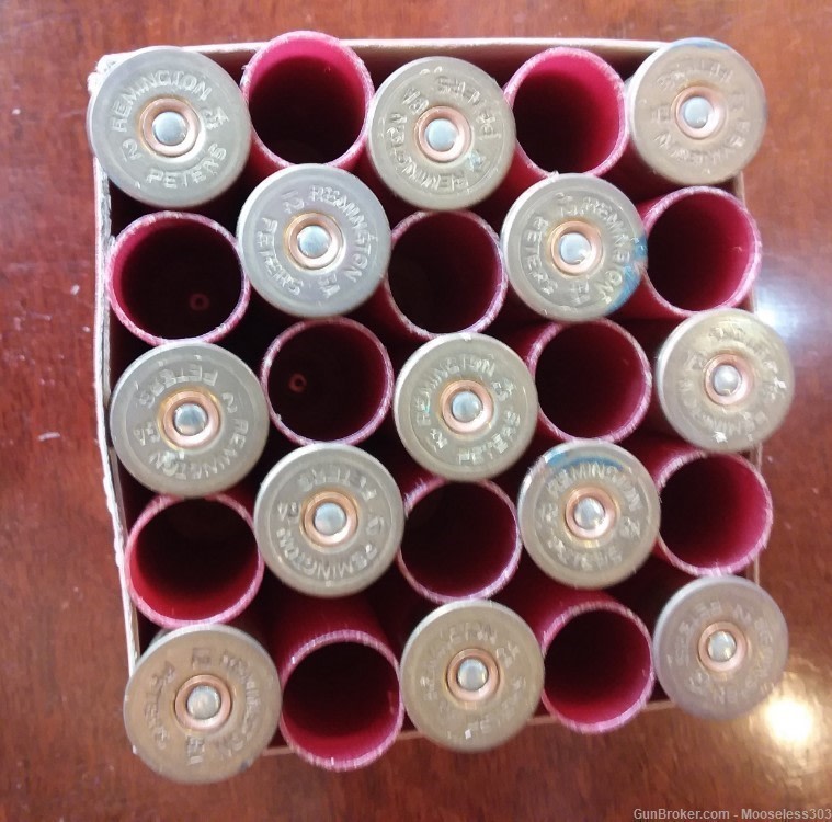 Red Remington Peters 12 Gauge 2.75" Hulls NIB AND Original Box  25 Count-img-1