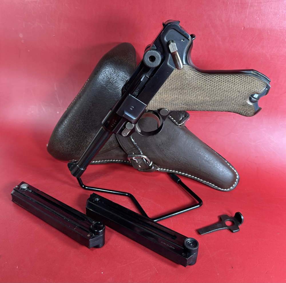 1937 Mauser P08 Luger Banner. 9mm. Holster 2 Mags Rare. Excellent Condition-img-0