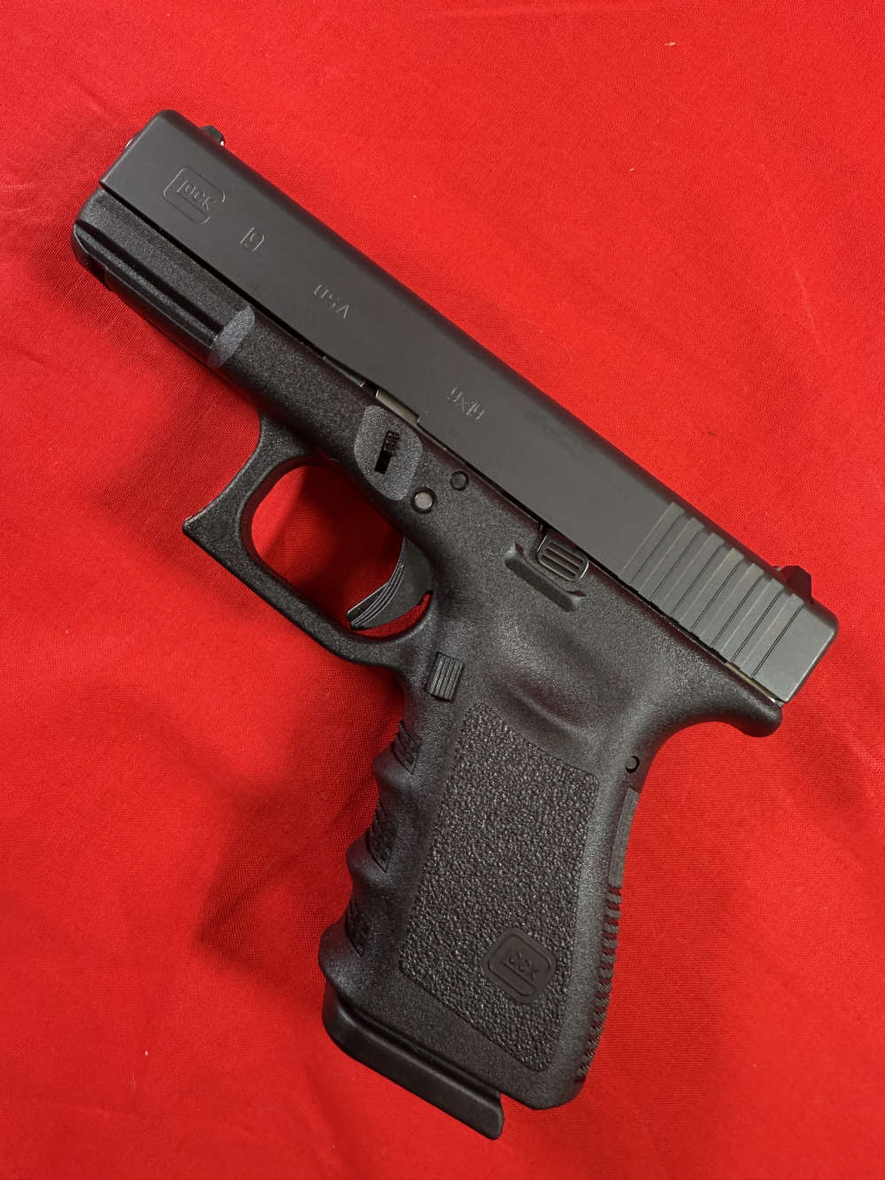 Lot of 3 Discontinued Glock 19 G3 G4 G5 All New In Box! 9MM - -img-11