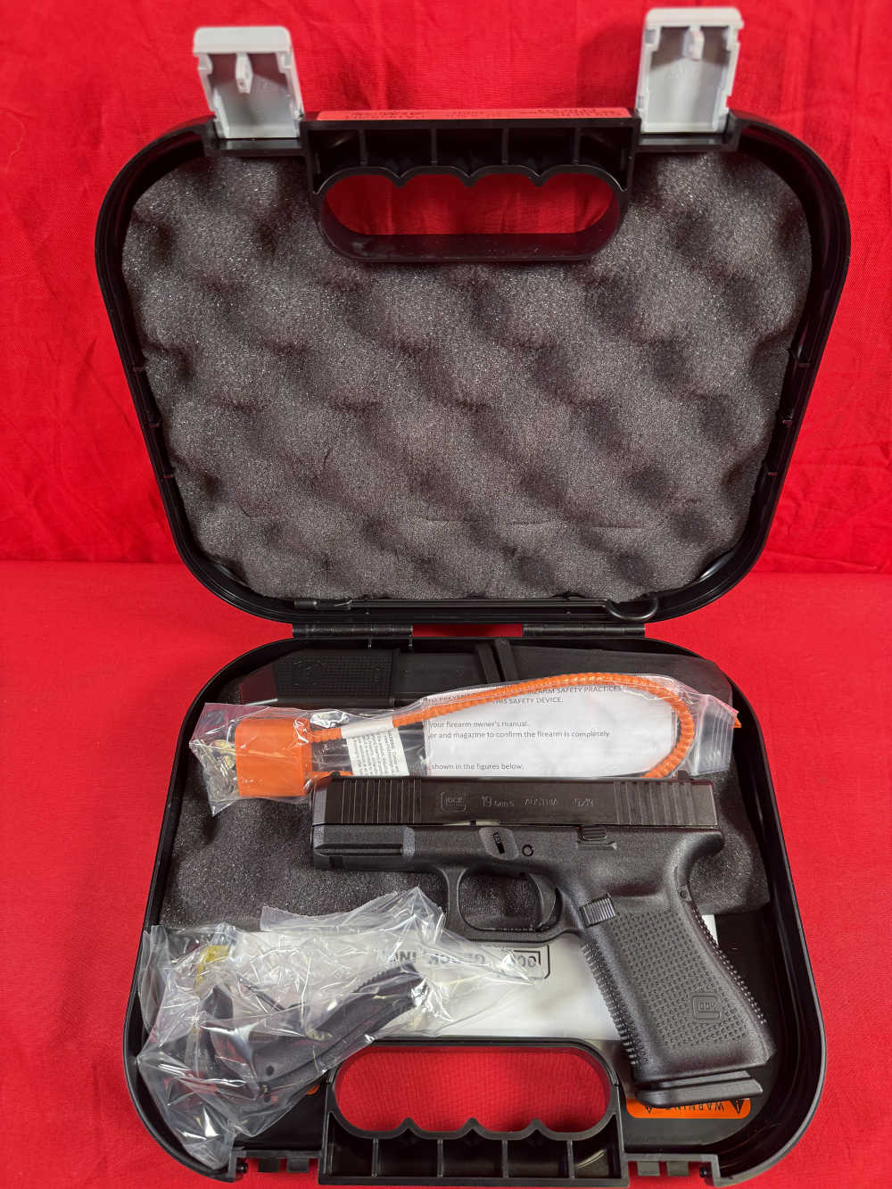 Lot of 3 Discontinued Glock 19 G3 G4 G5 All New In Box! 9MM - -img-22