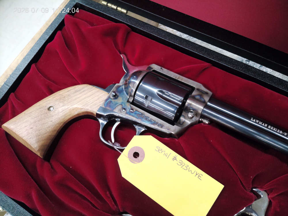 Colt Single Action Army Lawman Series Wyatt Earp Commemorative-img-1