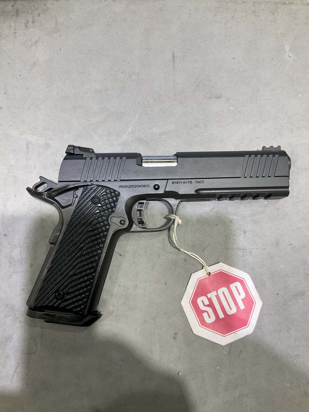 Rock Island m1911 A1, 45 ACP, 1mag (8rnds), Tac Ultra FS.-img-1