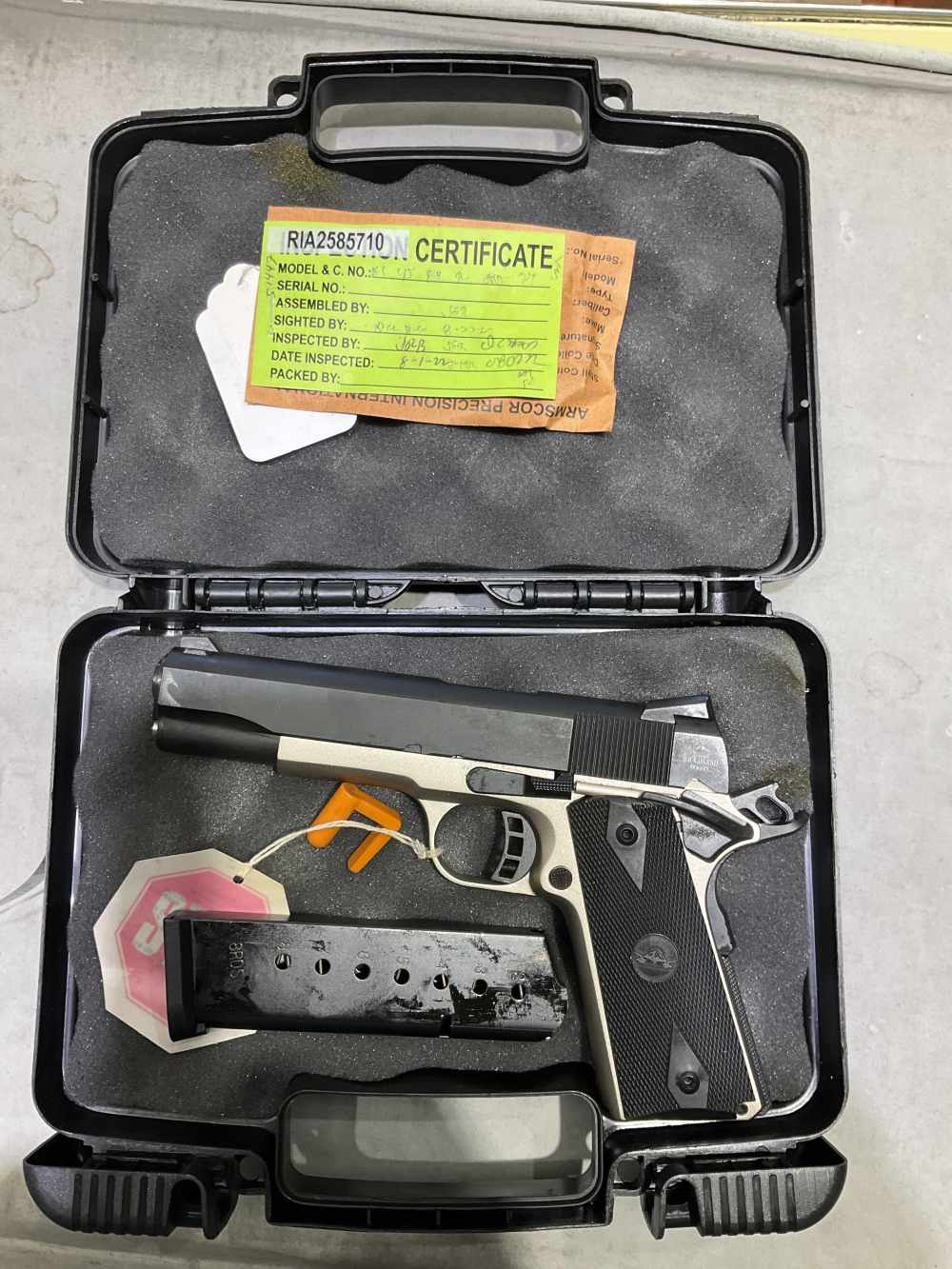 Rock Island m1911 A1 - FS, 45 ACP, 1 mag (8 rnd) , 2 tone finish-img-9