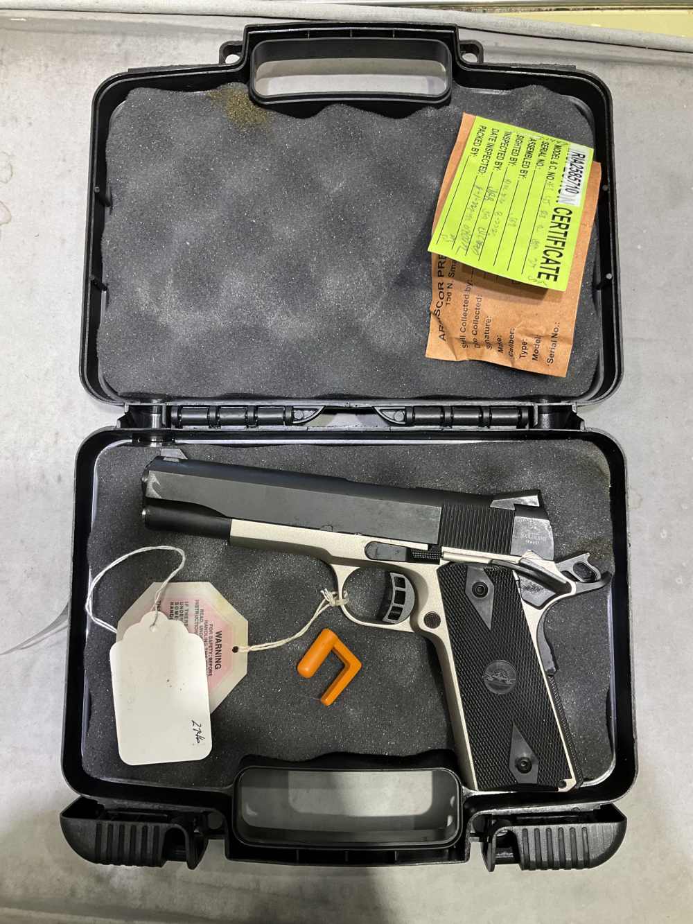 Rock Island m1911 A1 - FS, 45 ACP, 1 mag (8 rnd) , 2 tone finish-img-8