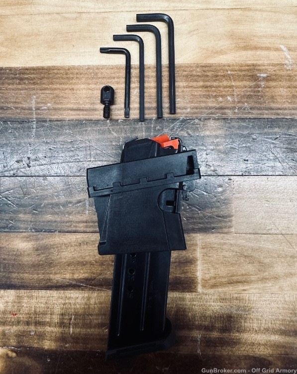 Ruger Pc Carbine Magazine well Insert Assembly-img-3