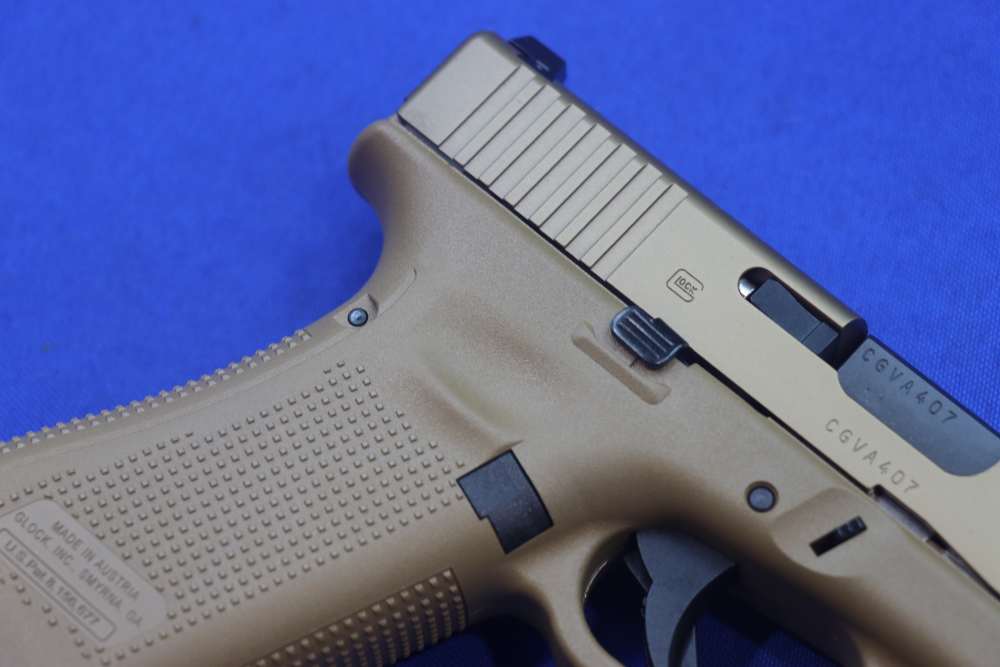 Glock Model G19X Pistol 9MM FDE Night Sights 3-MAGS 19RD GEN5 Austria NEW 9-img-12