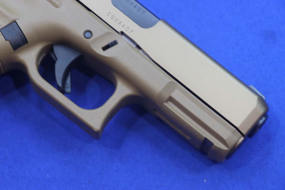 Glock Model G19X Pistol 9MM FDE Night Sights 3-MAGS 19RD GEN5 Austria NEW 9-img-10