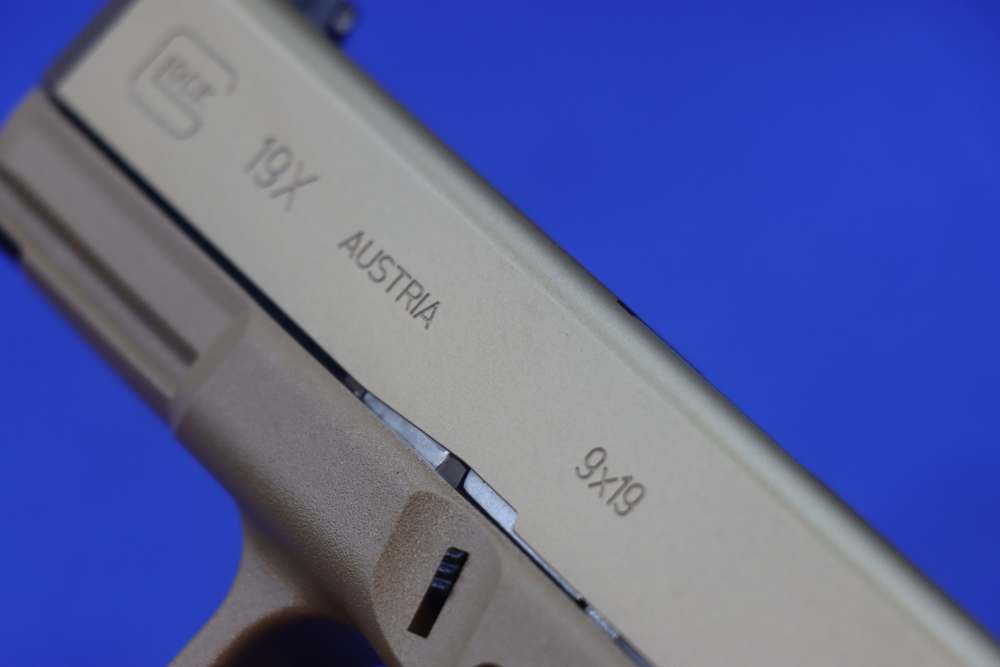 Glock Model G19X Pistol 9MM FDE Night Sights 3-MAGS 19RD GEN5 Austria NEW 9-img-18