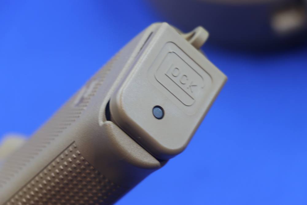 Glock Model G19X Pistol 9MM FDE Night Sights 3-MAGS 19RD GEN5 Austria NEW 9-img-29